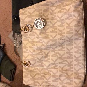 Michael kors purse